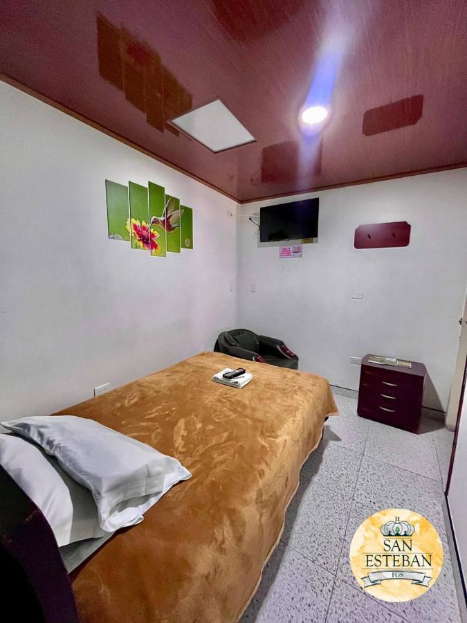 Hostal San Esteban Fgs 툰하 외부 사진